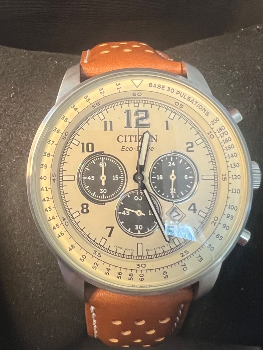 New Citizen Weekender CA4500-08X Eco-Drive Solar Men's Chronograph Watch 44mm - Picture 3 of 4